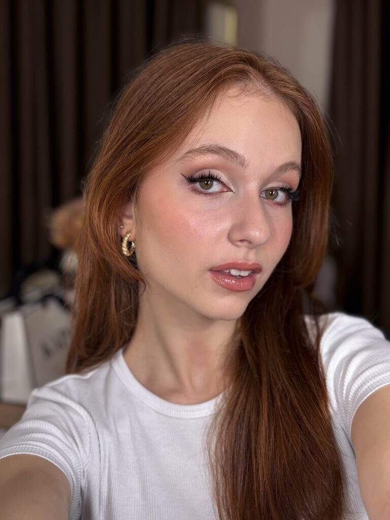 Arckezelés és sminkelés Baján. Baja arckezelés. Baja sminkelés.