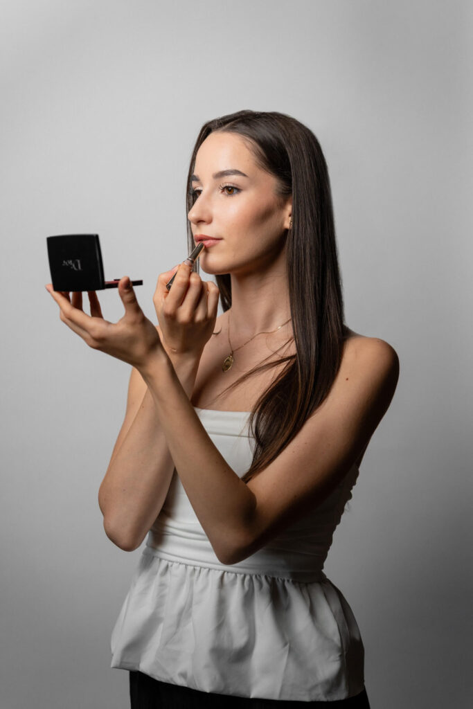 Profi alkalmi smink természetes hatással Baján.